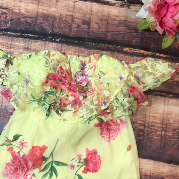 Sale Bright Yellow Floral Lace Off Shoulder Romper - Picture 4 of 8